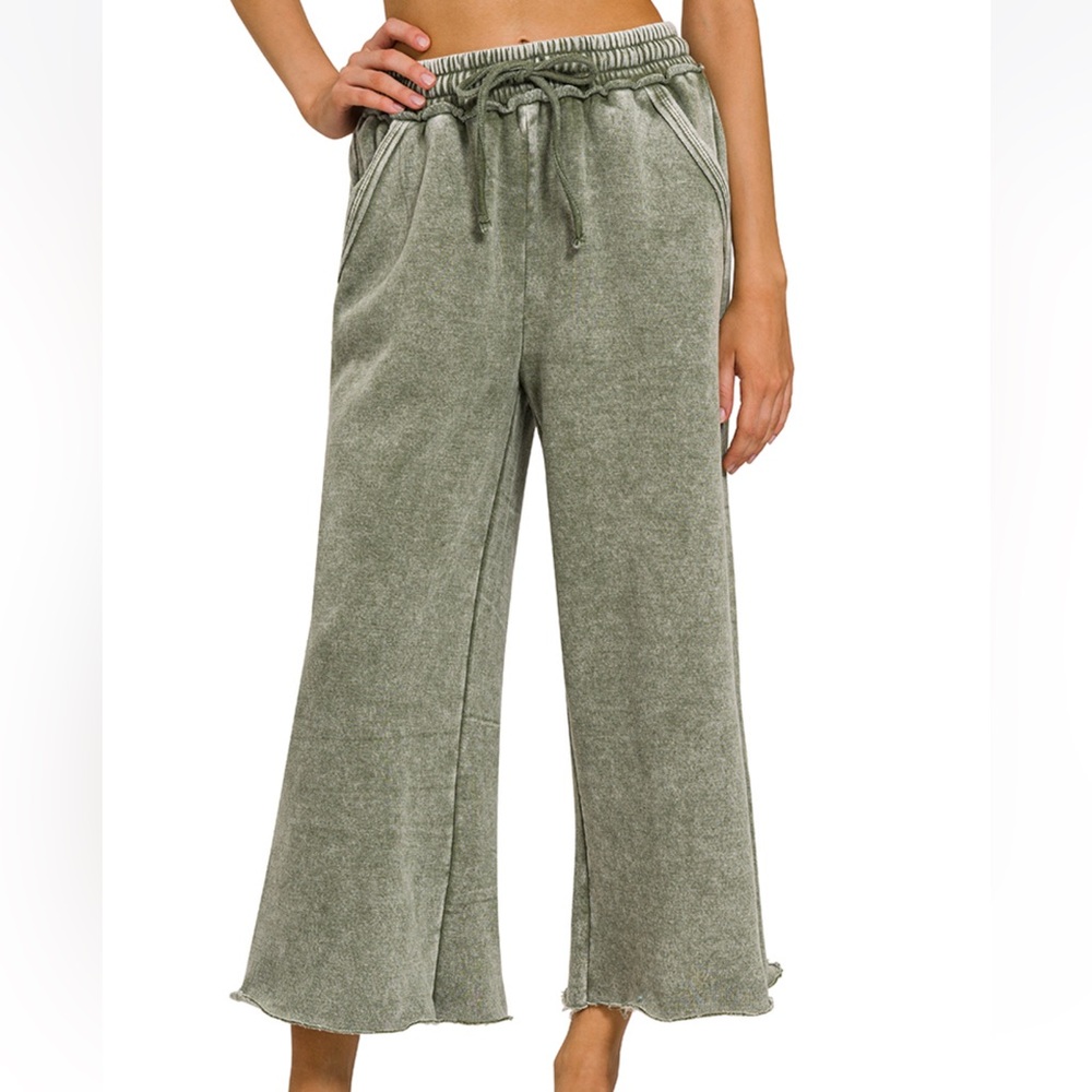 Mineral Acid washed crop wide green  comfortable soft sweatpants
